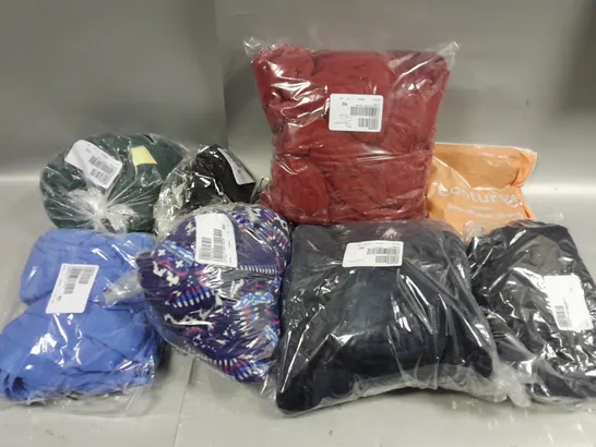 LARGE QUANTITY OF ASSORTED CLOTHING ITEMS IN VARIOUS COLOURS AND SIZES