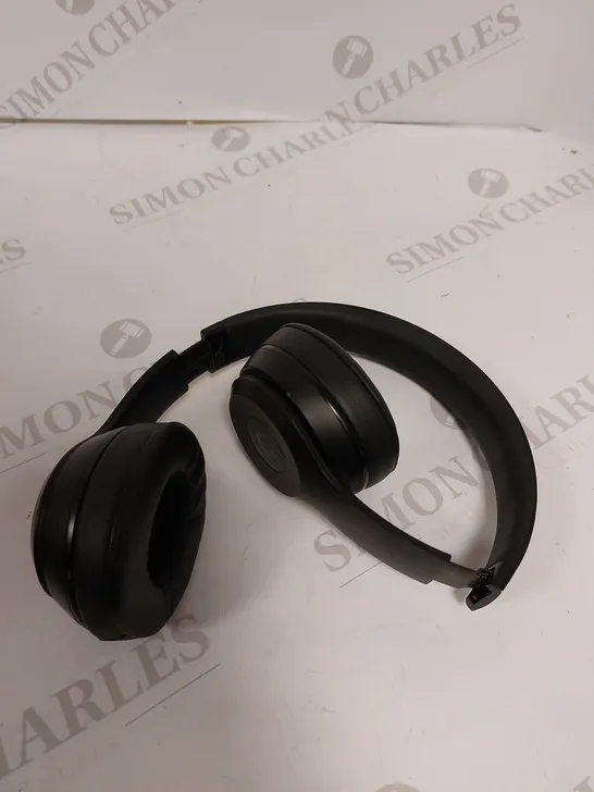 BEATS BY DRE BEATS SOLO 3 HEADPHONES 