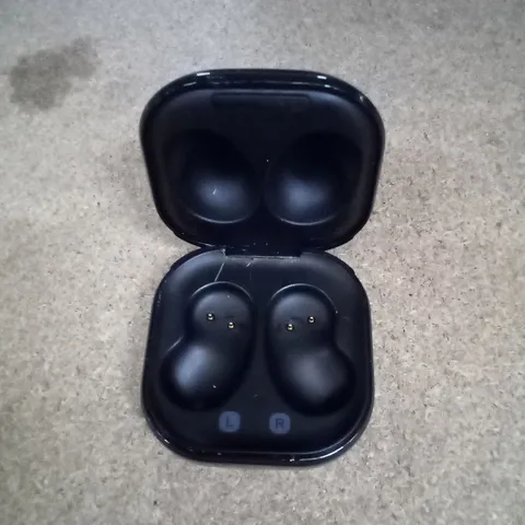 SAMSUNG GALAXY BUDS LIVE WIRELESS EARPHONES