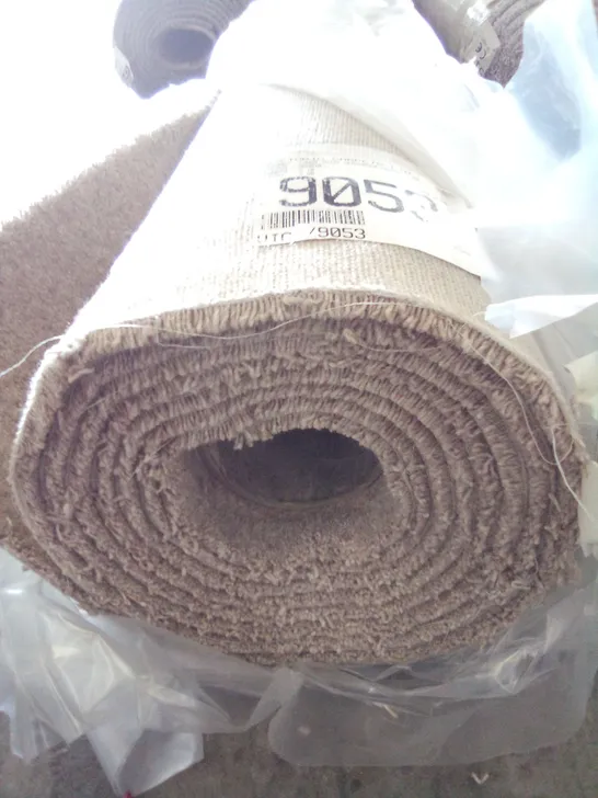 ROLL OF QUALITY TUDOR TWIST HEATHRS60 MOHAIR CARPET 5.1*5M