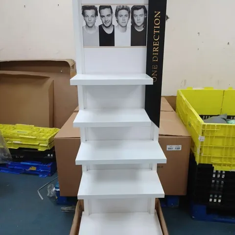 PALLET OF 4 ONE DIRECTION FREESTANDING UNITS IN WHITE/BLACK - COLLECTION ONLY