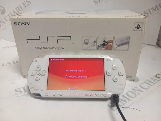 BOXED SONY PSP PLAYSTATION PORTABLE HAND HELD GAMES CONSOLE