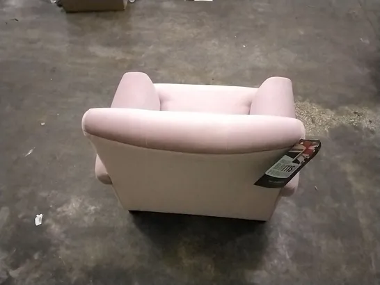 QUALITY BRITISH DESIGNED LOUNGE CO LIGHT PINK FABRIC ARMCHAIR