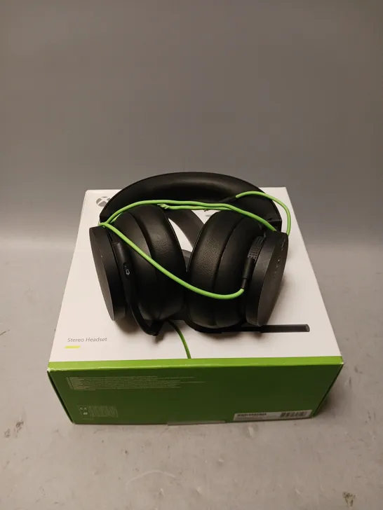 BOXED XBOX WIRED STEREO GAMING HEADSET WITH MICROPHONE BLACK