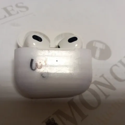 APPLE AIR PODS