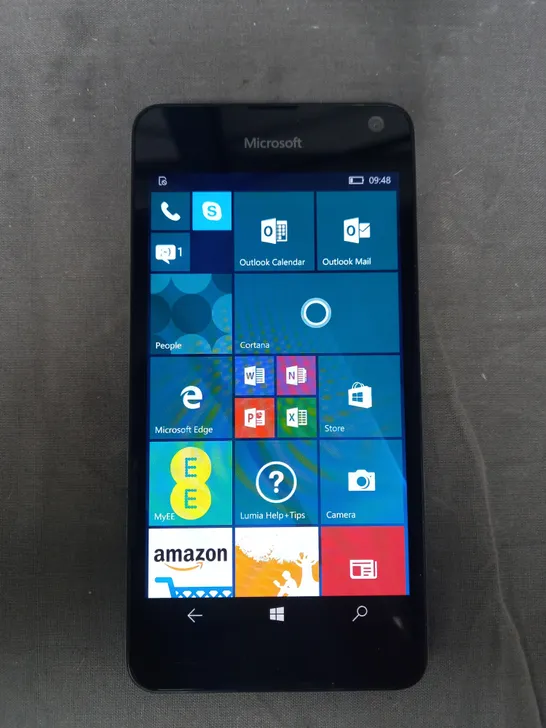 MICROSOFT LUMIA 650 MOBILE PHONE IN BLACK