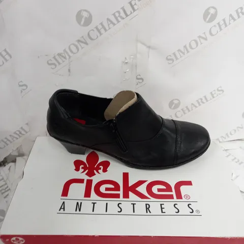 BOXED PAIR OF RIEKER SHOE BOOTS IN BLACK UK SIZE 6.5