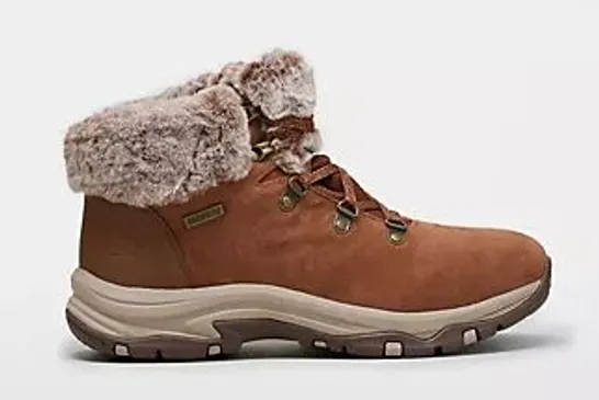 SKECHERS WATERPROOF LACE UP BOOT CHESTNUT SIZE 8