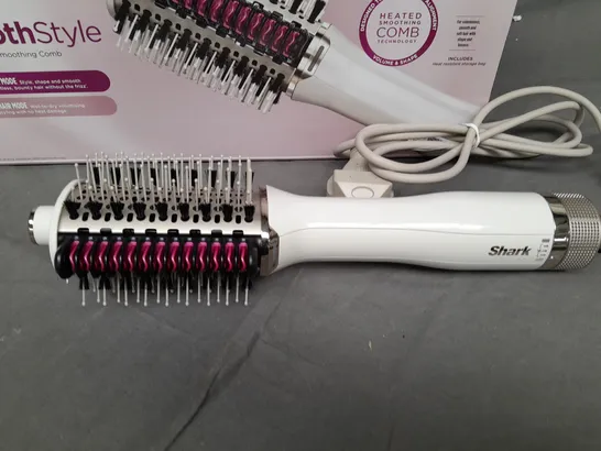 BOXED SHARK SMOOTHSTYLE HOT BRUSH & SMOOTHING COMB