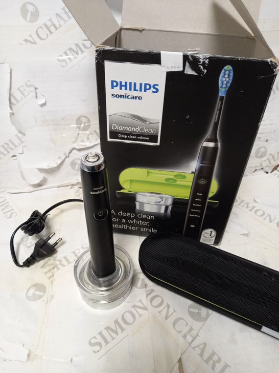 PHILIPS SONICARE DIAMOND CLEAN ELECTRIC TOOTH BRUSH 