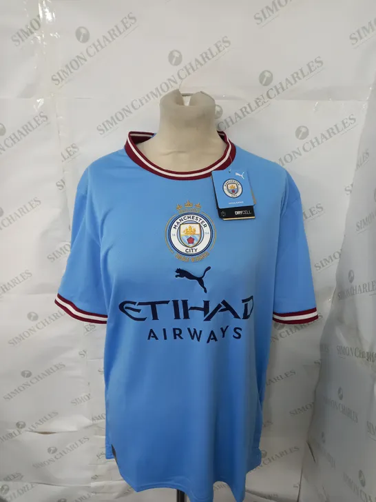 BOXED MANCHESTER CITY COMMEMORATIVE JERSEY SIZE L - TREBLE WINNERS