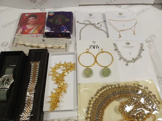 LOT OF 11 ASSORTED COSTUME JEWELLERY AND WATCH ITEMS 