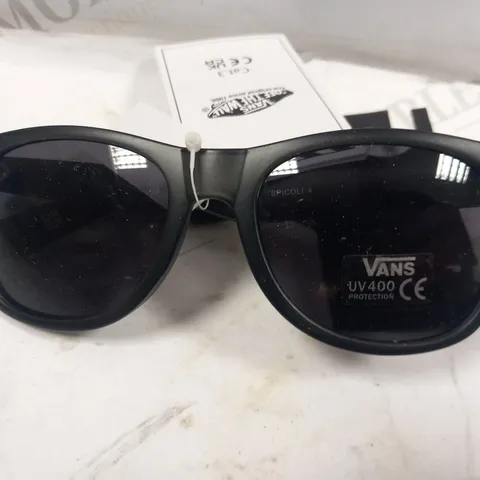 VANS OFF THE WALL SUNGLASSES