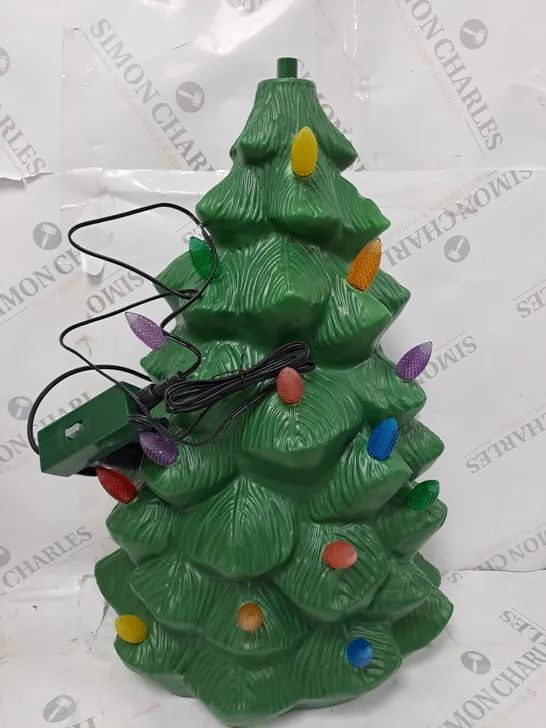 MR CHRISTMAS INDOOR OUTDOOR MOLDED CHRISTMAS TREE