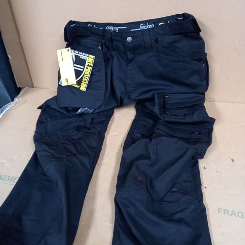 SNICKERS WORKWEAR BLACK TROUSERS - SIZE 050 