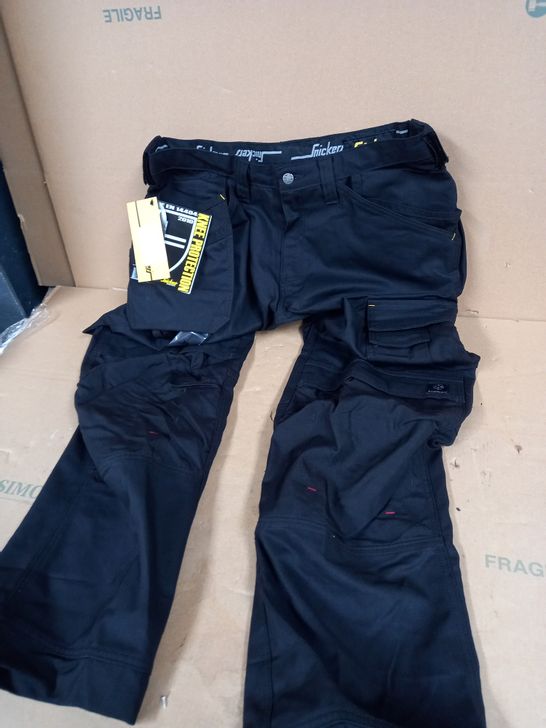 SNICKERS WORKWEAR BLACK TROUSERS - SIZE 050 