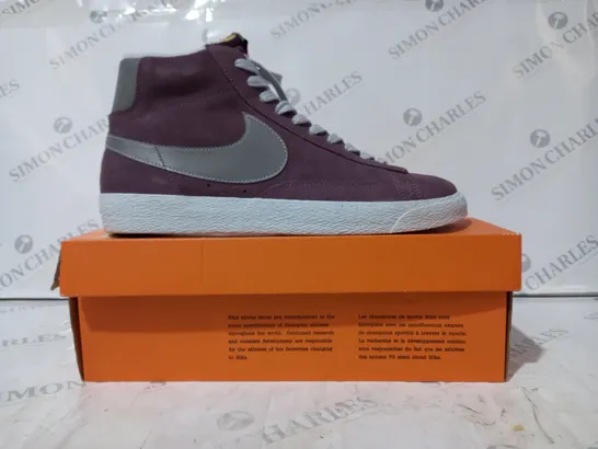 BOXED PAIR OF NIKE BLAZER MID PRM SUEDE SHOES IN PURPLE UK SIZE 11