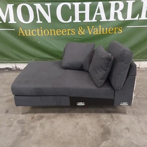 DESIGNER CHAISE SOFA PIECE 