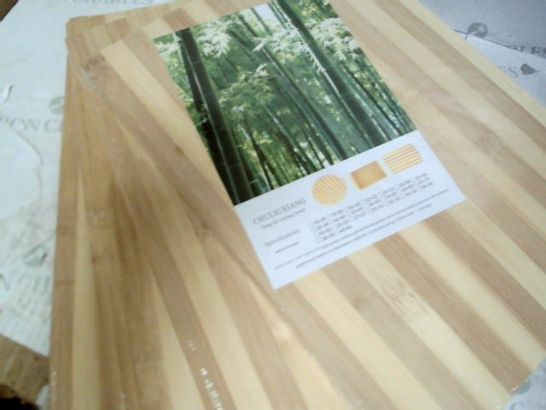 SET OF FOUR WOODEN CHOPPING BOARDS
