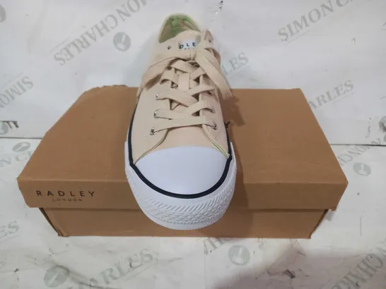 BOXED PAIR OF RADLEY LONDON CANVAS SHOES IN CHALK COLOUR UK SIZE 8