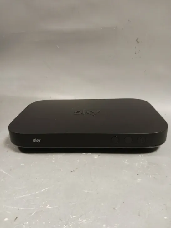 SKY EM150 Q MINI BOX