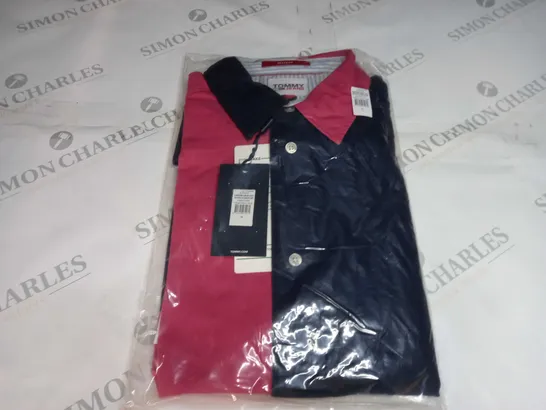 TOMMY JEANS SKATE FIT BUTTON ARCHIVE COLOURBLOCK SHIRT IN TWILIGHT NAVY/RED - MEDIUM