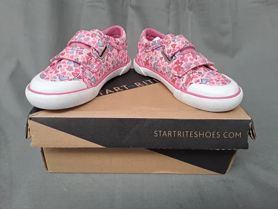 BOXED PAIR OF START RITE KIDS CANVAS SHOES IN PINK W. LOVEHEART DESIGN EU SIZE 24