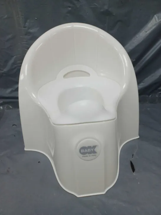 OKBABY PASHA POTTY CHAIR IN WHITE