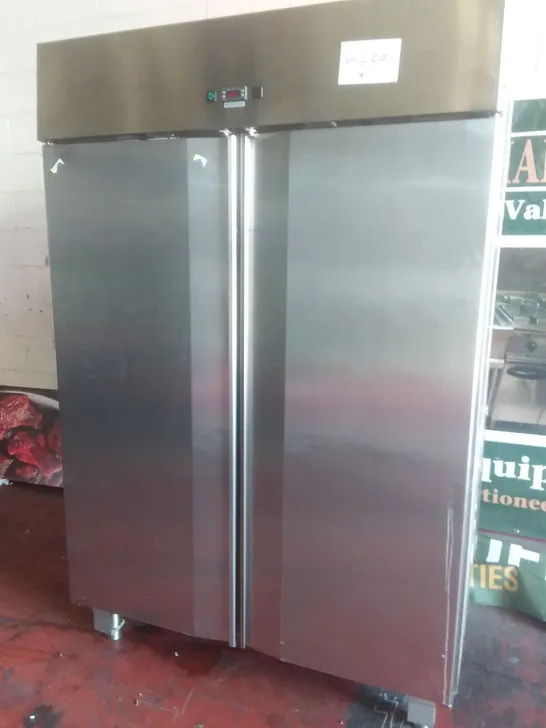 LARGE DISPLAY FRIDGE 