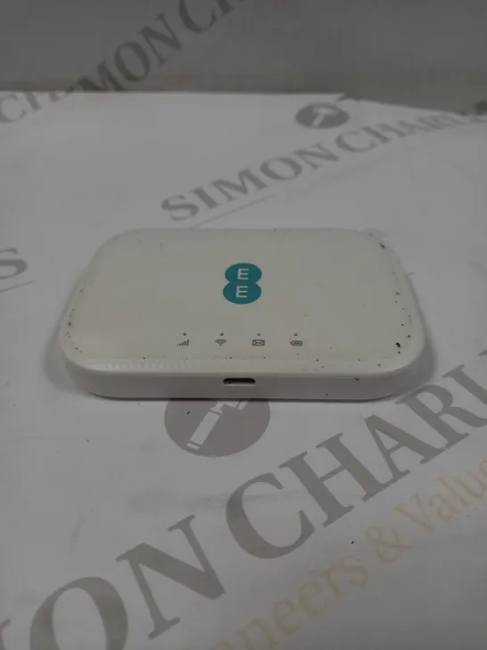 EE MINI MOBILE WI-FI ROUTER	