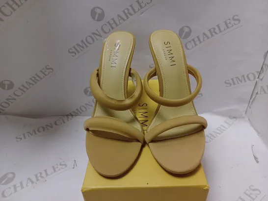 SIMMI BESSIE 1 HEELED SANDALS IN BEIGE - SIZE 4