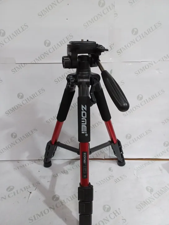 ZOMEI PROFESSIONAL TRIPOD IN BLACK & RED