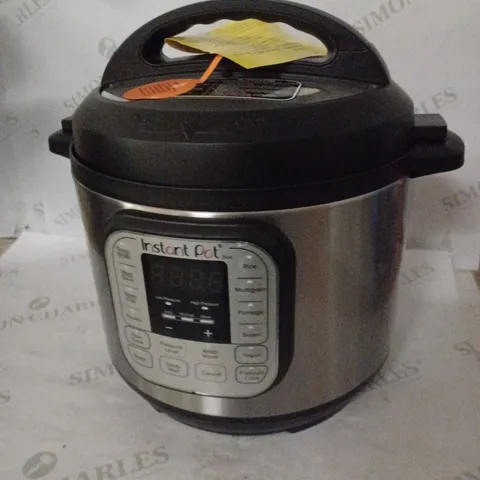 INSTANT POT DUO MULTI-USE PRESSURE COOKER