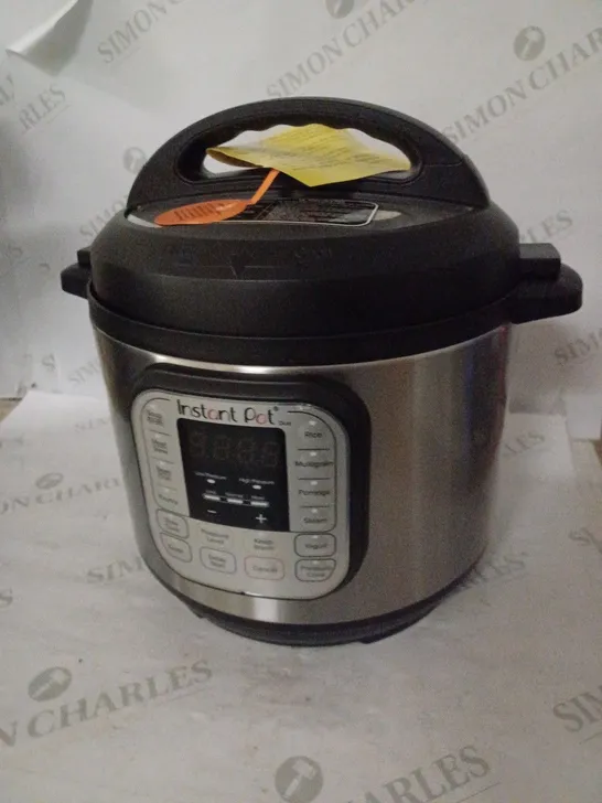 INSTANT POT DUO MULTI-USE PRESSURE COOKER