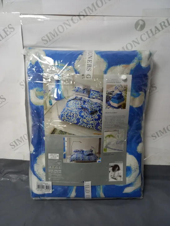 DESIGNERS GUILD BEDLINEN SUPER KINGSIZE DUVET COVER AND 2 X PILLOWCASES BLUE AND WHITE