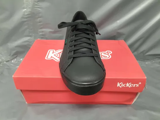 BOXED PAIR OF KICKERS SHOES IN BLACK EU SIZE 42