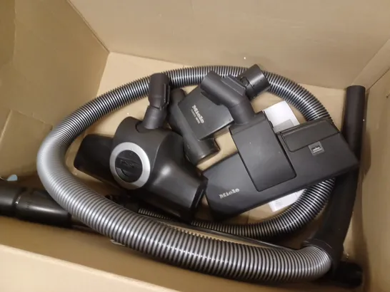 MIELE COMPLETE C3 VACUUM CLEANER