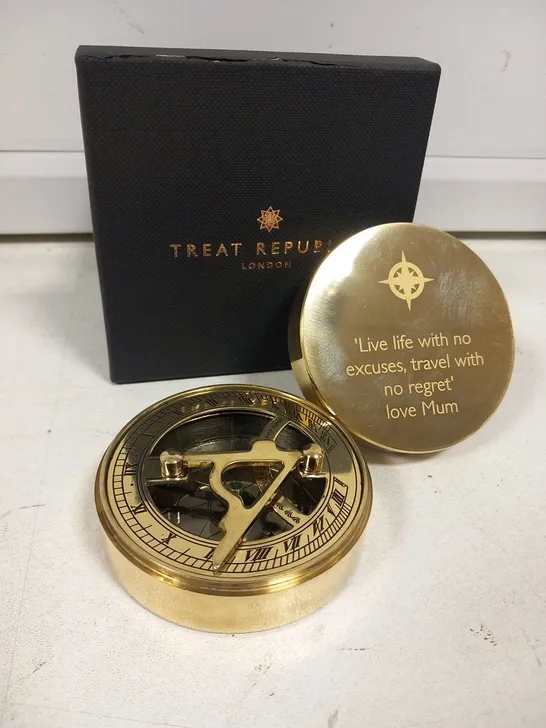 BOXED TREAT REPUBLIC ICONIC ADVENTURES SUNDIAL COMPASS WITH ENGRAVING