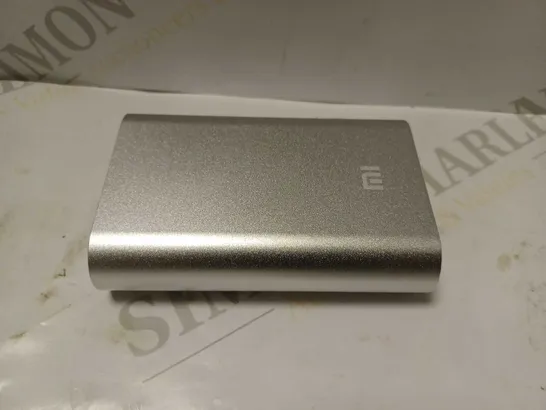 MI 10000 MAH POWER BANK IN SILVER