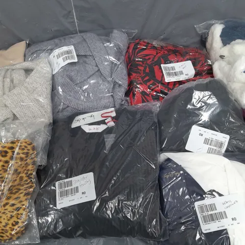 BOX OF APPROXIMATELY 15 ASSORTED CLOTHING ITEMS IN VARIOUS STYLES, COLOURS AND SIZES TO INCLUDE SOCKS, LEGGINGS, JUMPSUIT ETC