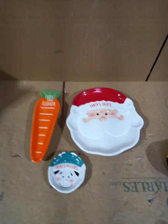 SET OF 3 TREAT DISHES SANTA, ELF AND RUDOLPH RRP £18