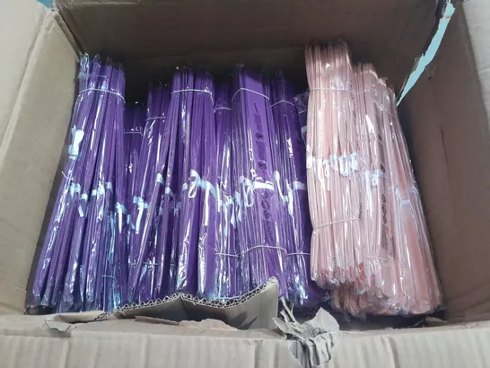 LARGE QUANTITY OF TISSUE PAPER DECORATIONS IN PURPLE AND PINK 