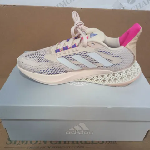 BOXED PAIR OF ADIDAS TRAINERS IN BEIGE/BLUE/PINK UK SIZE 4