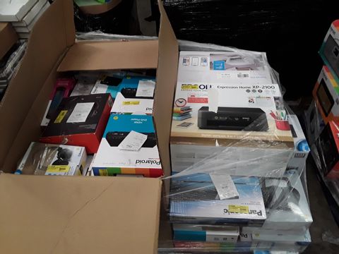 PALLET OF ASSORTED ITEMS TO INCLUDE: EPSON PRINTER, POLAROID HDMI DVD PLAYERS, HEADPHONES, SPEAKERS ETC
