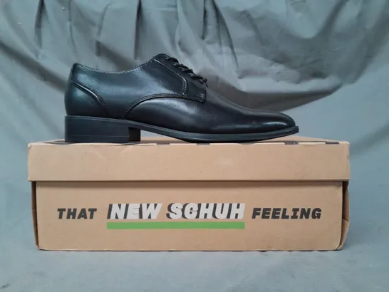 BOXED PAIR OF SCHUH REILLY LEATHER LACE-UP SHOES IN BLACK UK SIZE 7