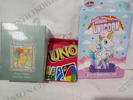 BOX OF APPROXIMATELY 15 ASSORTED TOYS AND GAMES TO INCLUDE MAGIC GROWING UNICORN, UNO, THE WORLD OF FINSE, ETC