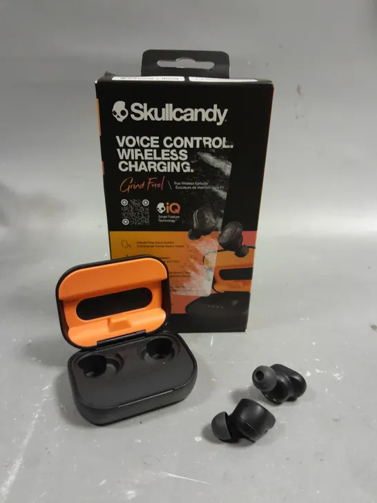 BOXED SKULLCANDY GRIND FUEL WIRELESS EARPHONES 