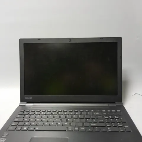 TOSHIBA SATELLITE PRO R50-B	15 INCH I3-4005U 1.70GHZ