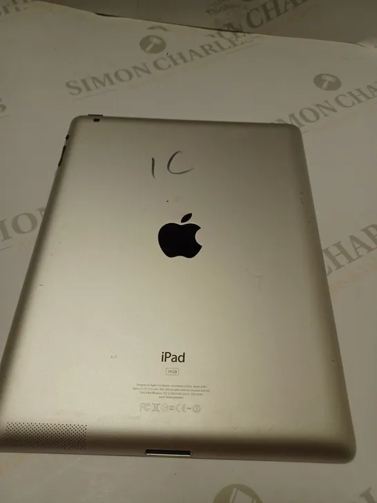 APPLE IPAD 16GB MODEL A1395