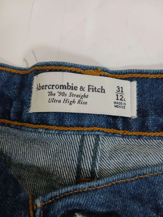 ABER CROMBIE BLUE DENIM ULTRA HIGH RISE 90s STRAIGHT JEANS SIZE 31 12L